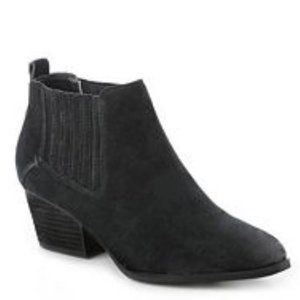 Crown Vintage Lachlan Pointed Toe Suede Ankle Boot